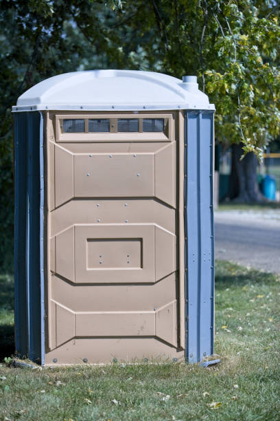 Portable Toilet Options We Offer in Leonard, TX
